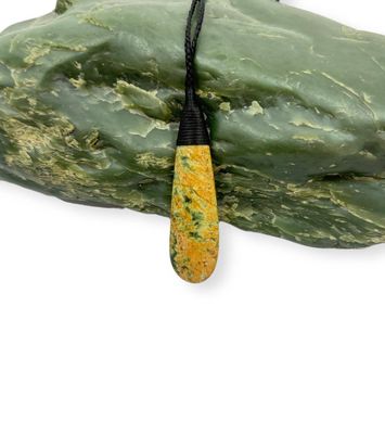 New Zealand Pounamu (Jade) Roimata/Tear Drop