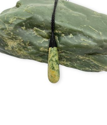 New Zealand Pounamu (Jade) Roimata/Tear Drop