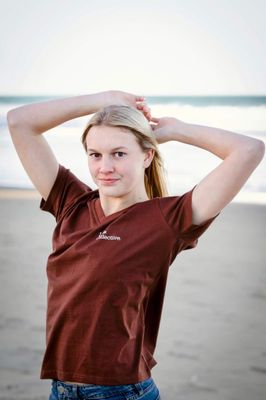 Brown Lola Collective. V Neck T Size - 12