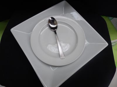 Side, Luncheon &amp; Dinner Plates