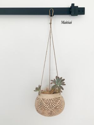 Maitai- Coconut Plant Hanger