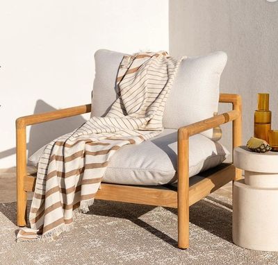 Banksia In &amp; Outdoor Throw - Pecan