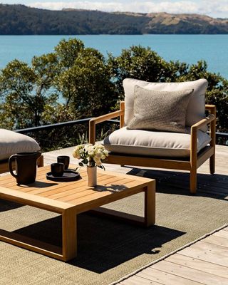 Baya Outdoor Lonsdale Olive Floor Rug