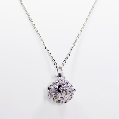 Daisy Bomb Necklace - Silver