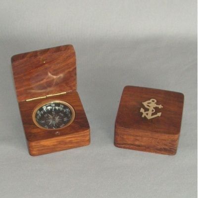 Compass in Wooden Box 30mm