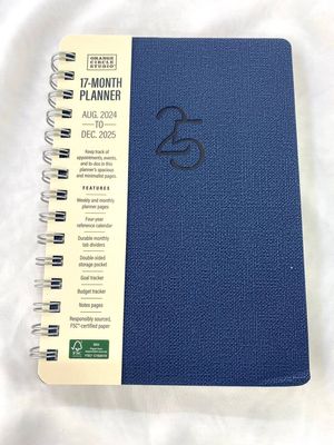 2025 Spiral Weekly 17 Month Planner