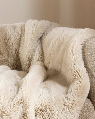 Pele Faux Fur Throw - Ecru 125x150