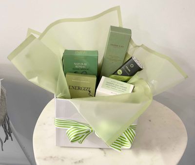Gift Box (2)