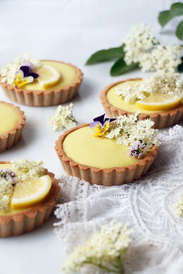 Lemon &amp; Elderflower Tart
