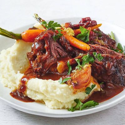 River Valley Beef Cheeks Feast &ndash; Ready-Made Culinary Delight from IntheMix