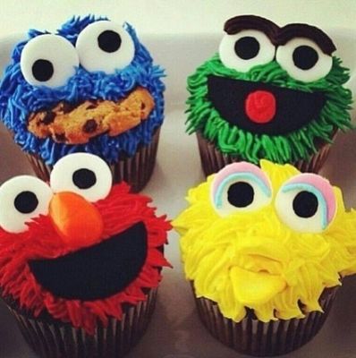 Sesame Street Mini Cupcake Box from IntheMix