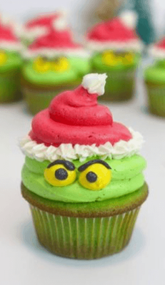 Grinch-Inspired Christmas Mini Cupcakes from IntheMix