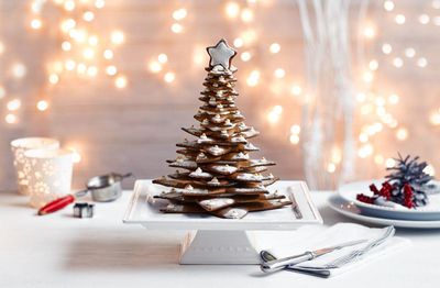 Christmas Gingerbread Tree Showstopper - from IntheMix