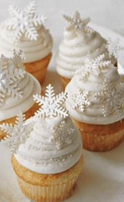 White Christmas Mini Cupcakes from IntheMix