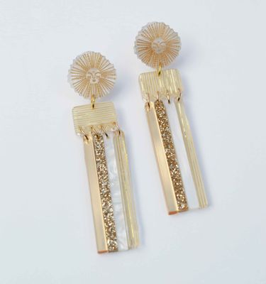 Goddess Earring - Pearl/Gold