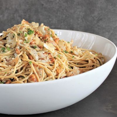 Roasted Cauliflower, Parmesan &amp; Walnut Spaghetti Salad