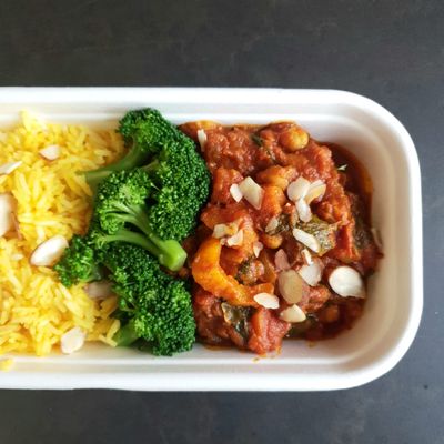 Moroccan Chickpeas with Turmeric Rice