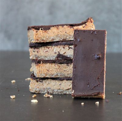 Raw Chocolate Caramel Slice