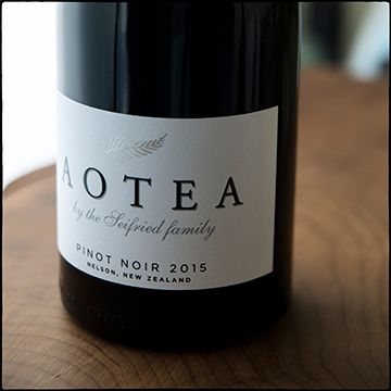 Aotea Pinot Noir 2015