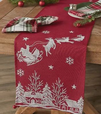 Design Imports Table Runner - Santa&#039;s Sleigh