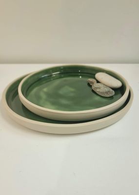 Green plates | Janine Rees-Thomas