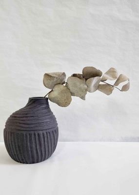 Curvy matt black Vase | Michelle Connolly