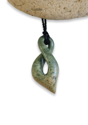 Pikorua | Kahurangi Pounamu | Haylie Fry