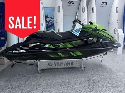 Yamaha GP1800R SVHO WaveRunner 2023