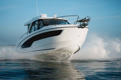 2025 Beneteau Antares 9 V2