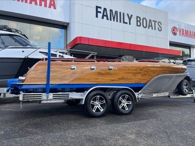 2018 Jet Boat 6.6