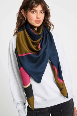 Pom Amsterdam Fleurs Parfaites Scarf