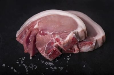 Pork loin chops | from 500g