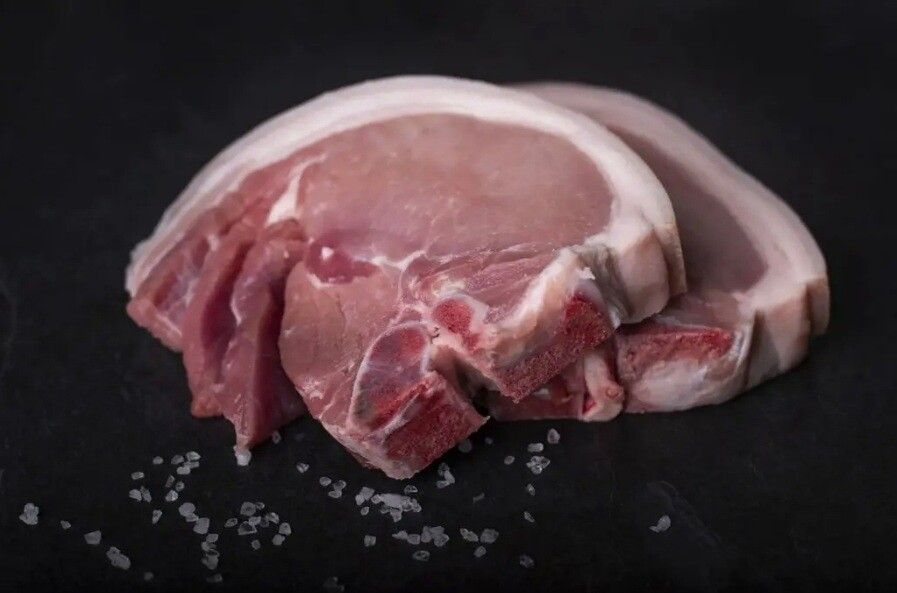Pork loin chops | from 500g
