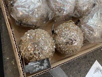 Rose Gold Heirloom Ball - 8.25cm