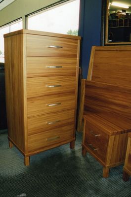 Chest of Drawers COD19