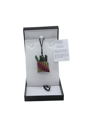 Pounamu greenstone Harakeke flax Kete Basket Muka