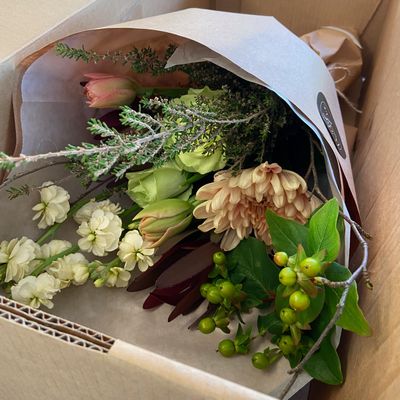 2-5. Boxed Florals - further afield deliveries
