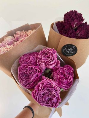 0-1. VALENTINE&#039;S DAY Dried Flower Peonies