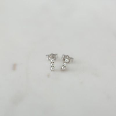 Sophie Pearl Bar Studs - Silver