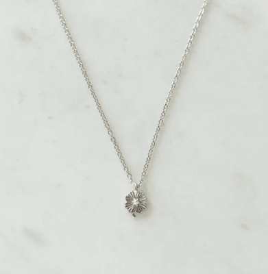 SOPHIE - Love Lily Necklace / Silver