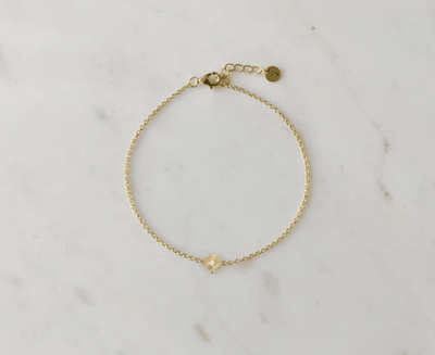 SOPHIE - Love Lily Bracelet / Gold