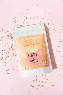 Flour &amp; Dough Cake in a Mug - Vanilla Sprinkles
