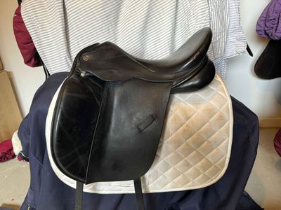 Secondhand Dressage Elite Pro 17.5&quot; MW Black