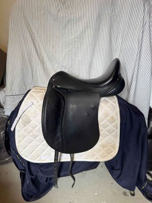 Secondhand Dressage Farrington Libero 17.5 XW