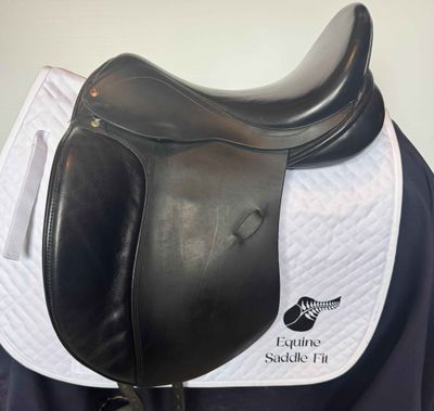 Secondhand Dressage Farrington Libero 17.5 XW