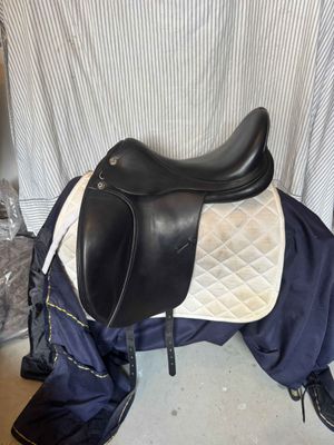 Secondhand Dressage Prestige x Helen FS 17&quot; 33 Black