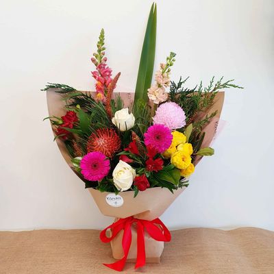 Kānuka Christmas Bouquet