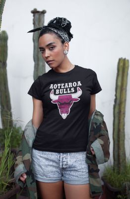 Pink Aotearoa Bulls Womans Black T-shirt