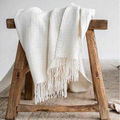 cocoon cashmere throw - whipped cream