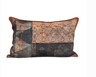 carnelian feature cushion